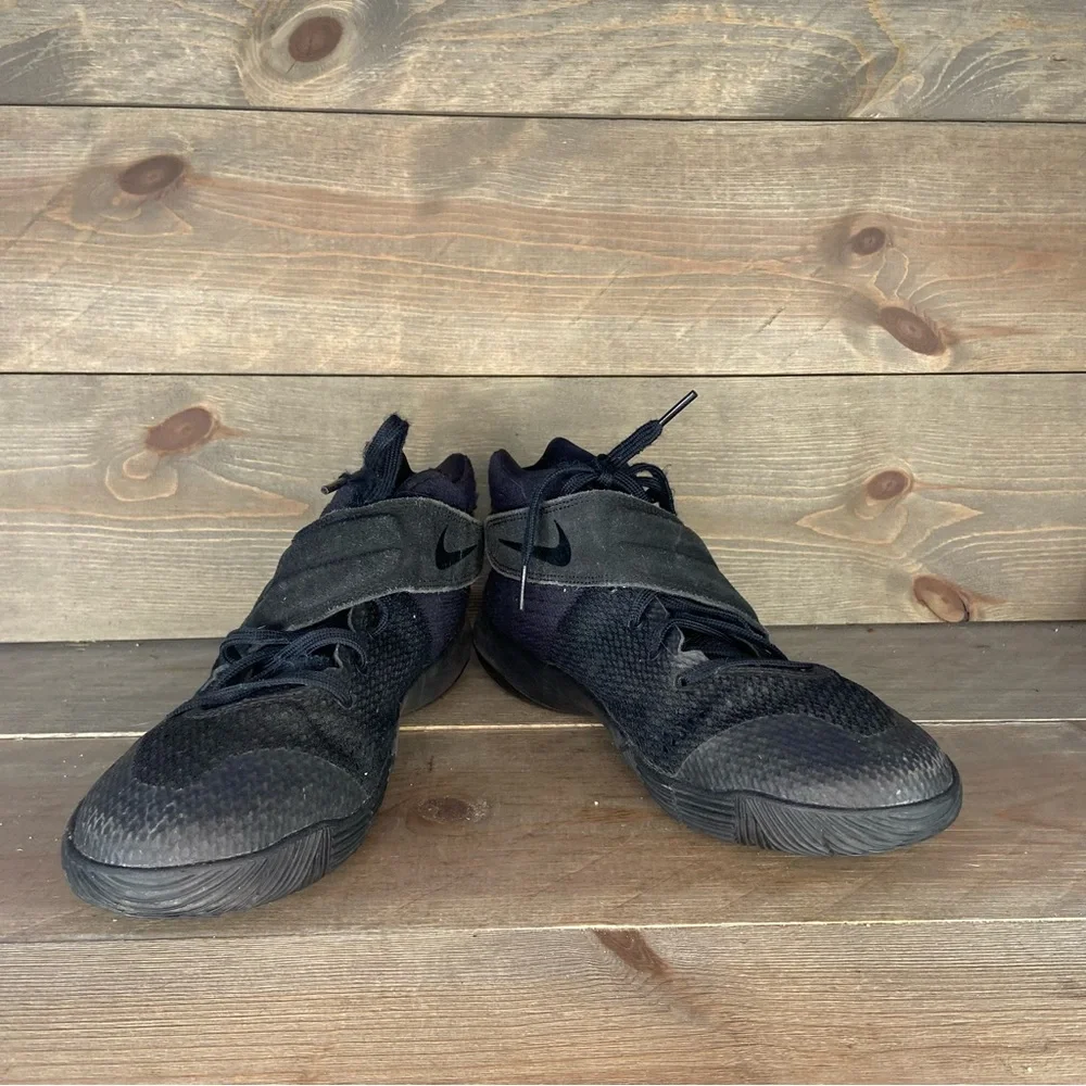 Nike kyrie 2 womens size 8 sneakers triple black basketball shoes